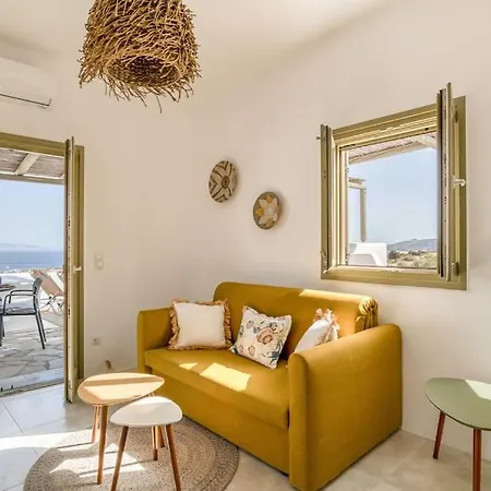 Folia House - Overlooking Holiday home *