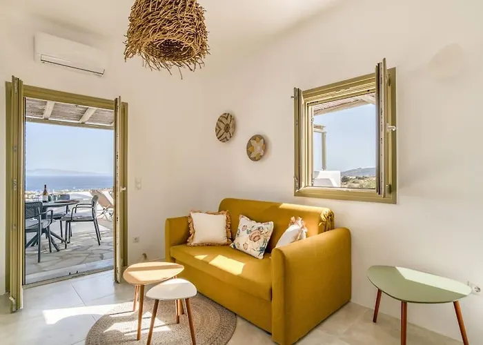 Folia House - Overlooking Holiday home *