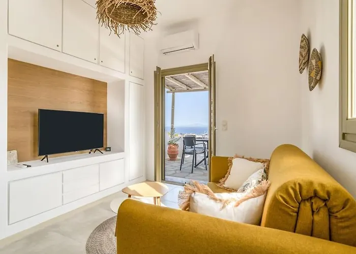 Folia House - Overlooking Aspro Chorio